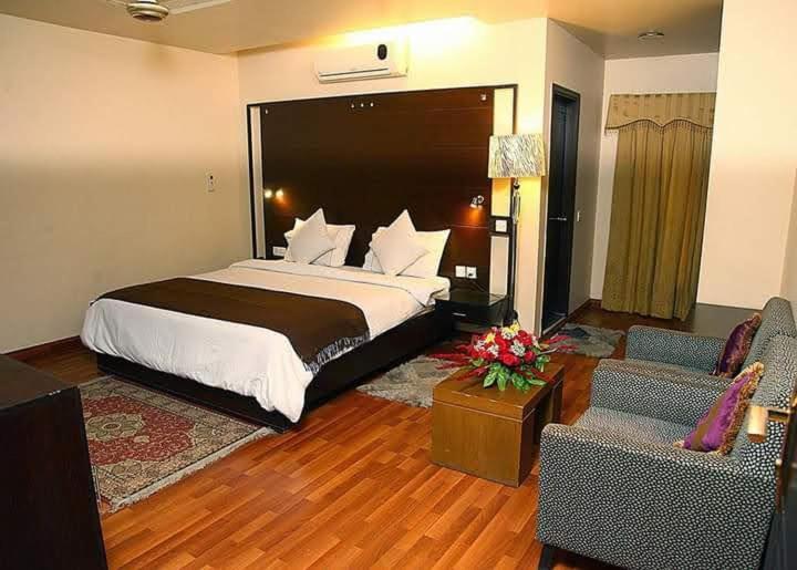 Hira Guest House Carachi Exterior foto