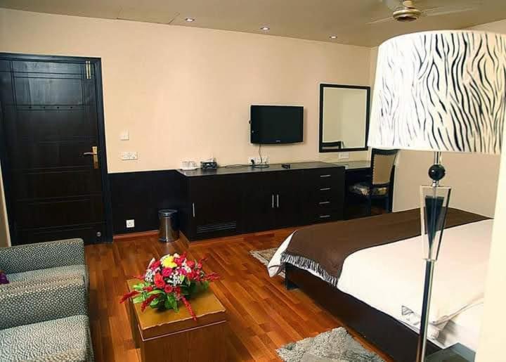 Hira Guest House Carachi Exterior foto
